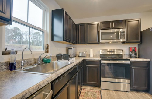 Durham House | 9 Mi to Duke University: Spacious Home w/Yard!
