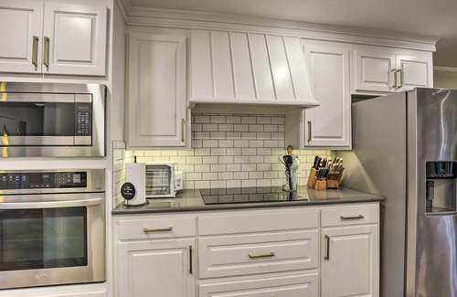 Woodway House | 9 Mi to Magnolia Market: Large Home in Waco!