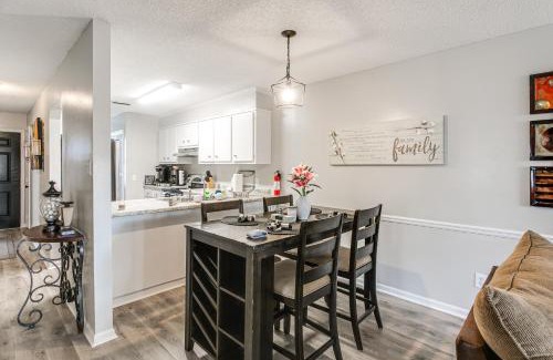 Valdosta Apartment | 9 Mi to Moody AFB Newly Updated Condo Near Dining