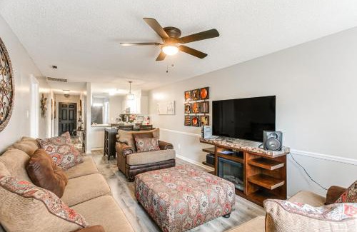 Valdosta Apartment | 9 Mi to Moody AFB Newly Updated Condo Near Dining