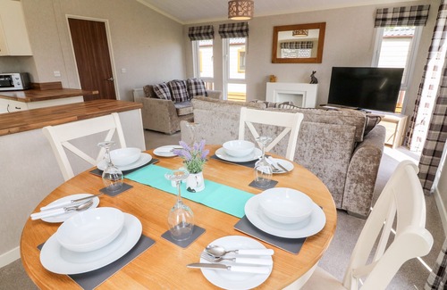 Fourstones Near Bentham Cottage | 9 PEN Y GHENT, family friendly, with a garden in Long Preston