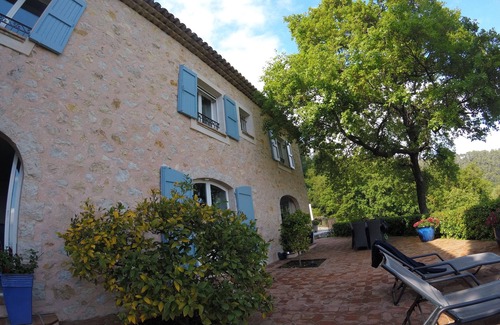 Cabris House | 9 pers 220 m² Authentic Provencal farmhouse in Ostal