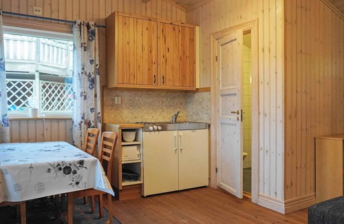 Vastra Gotaland House | 9 person holiday home in ASKERÖARNA