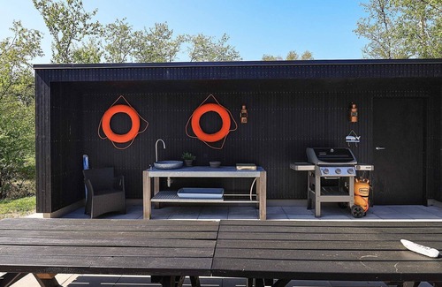 Vestero Havn House | 9 person holiday home in Læsø
