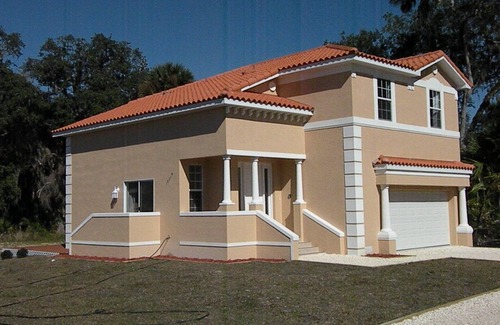 Homosassa Villa | 90 yrds to water! BBQ, Com. Pool, Pet friendly, Families welcome!