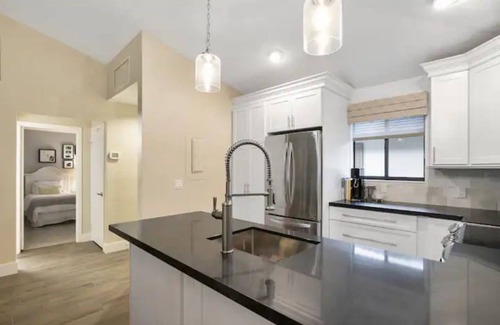 Palm Beach Gardens Cottage | 904 Club Drive: Quaint & Beautiful PGA National Club Cottage
