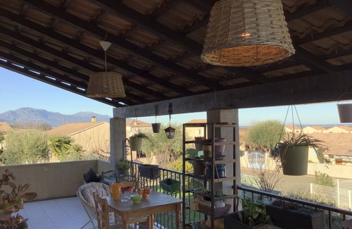 Borgo Villa | 90m3 air-conditioned villa with private garden and outdoor kitchen Borgo