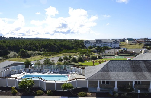 Westport Condo | 915 - Dog day's of summer, year round fun