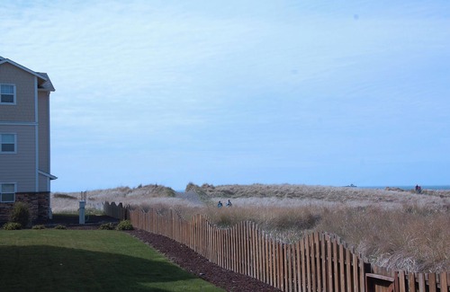Westport Condo | 915 - Dog day's of summer, year round fun