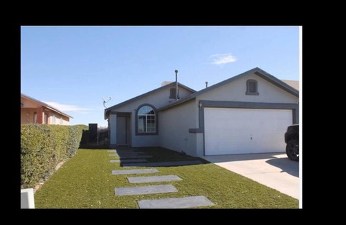 Biggs Field House | *915 Modern Hideaway*