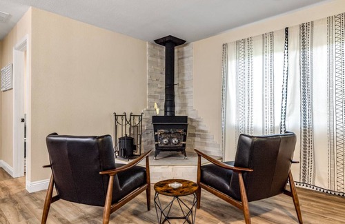 Pine Valley House | 94 m² House ∙ 2 bedrooms ∙ 4 guests