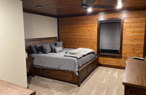 New Cambria Cabin | 951 Club - Weddings, Corporate Retreats and Hunting