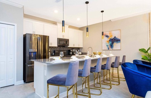 Four Corners House | 958 Amazing Town home 4 Bedrooms W/Pool Champions Gate