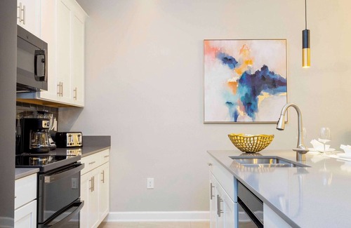 Four Corners House | 958 Amazing Town home 4 Bedrooms W/Pool Champions Gate