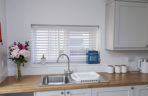 Guisborough Cottage | 96 CHURCH STREET, pet friendly, luxury holiday cottage in Guisborough
