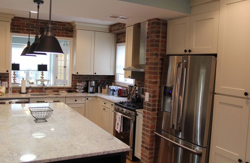 Murray Hill House | 96 Five Star Reviews located in the City of Annapolis in a quiet neighborhood!