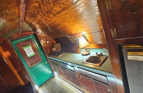 Port Washington House | 980 years Old Red Wood Log House