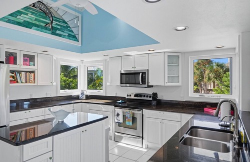 Boca Grande House | 9871 Gasparilla - 4 bedroom - Dog Friendly, Pool Home!