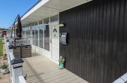 Chapel Saint Leonards House | 99 Cherry Park