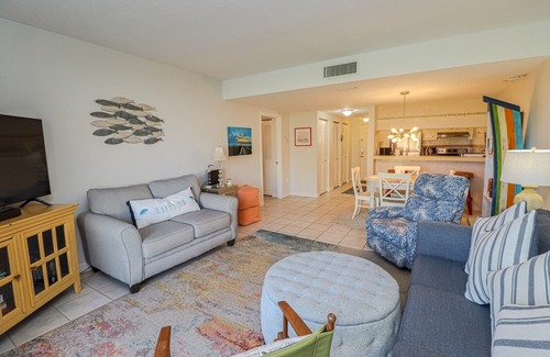 Butler Beach Apartment | 9A Creston House Pool Side Beauty