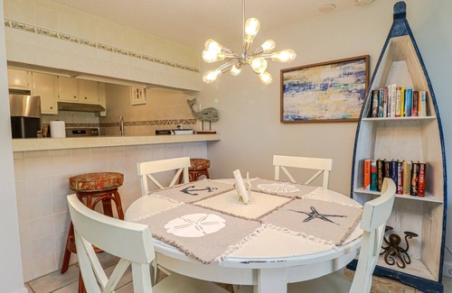 Butler Beach Apartment | 9A Creston House Pool Side Beauty