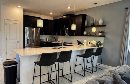 Four Corners House | 9BR Incredible Villa near Disney | Jurassic & Pool