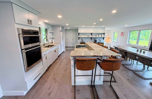 Bethlehem House | 9FR Renovated home with beautiful views, large yard, dogs welcome!