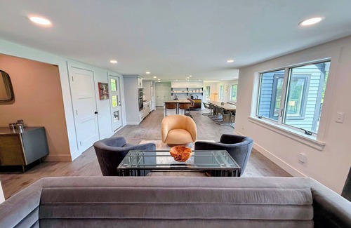 Bethlehem House | 9FR Renovated home with beautiful views, large yard, dogs welcome!