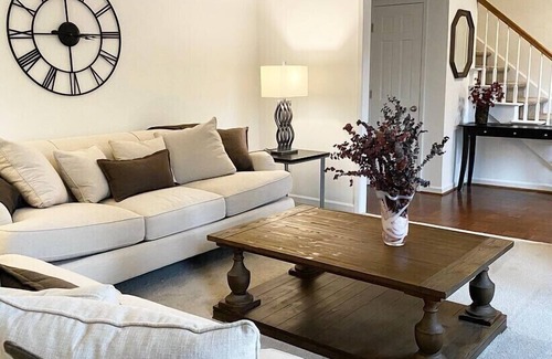Roswell House | 9min from DT Alpharetta and DT Roswell - Equestrian - River - Hike - MTB Trail