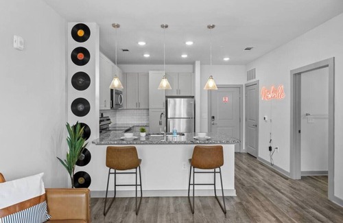 Metrocenter - North Rhodes Park Apartment | 9min to Broadway - Modern 1BR!