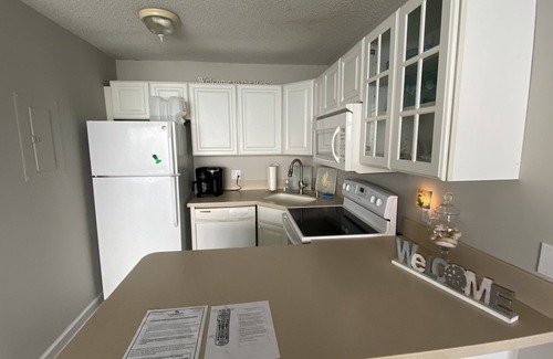 Wilmington Beach Resort | 9th Floor balcony overlooking the ocean in the High Rise Atlantic Towers