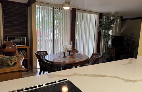 Makaha House | A-1 * Vacation Rental in Scenic Makaha Valley
