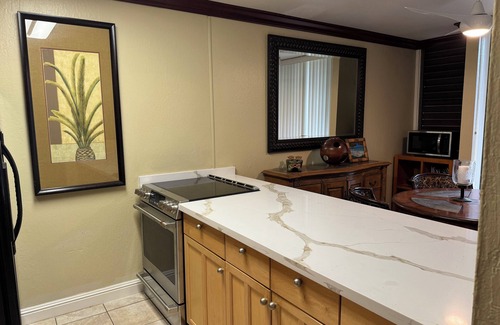 Makaha House | A-1 * Vacation Rental in Scenic Makaha Valley