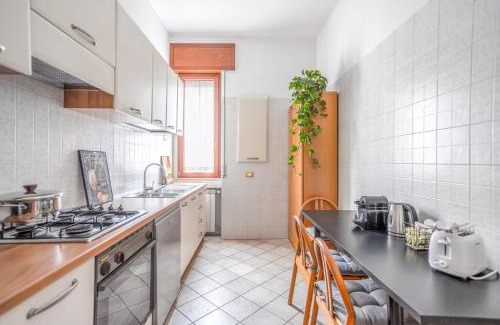 Acquabella Apartment | A 10 MIN DAL DUOMO - Trilocale moderno con 3 letti e 2 bagni in Città Studi