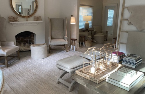 Palm Beach Apartment | A 2 bedroom 2 bath gem in town! 1st Floor apartment with fabulous brick patio.