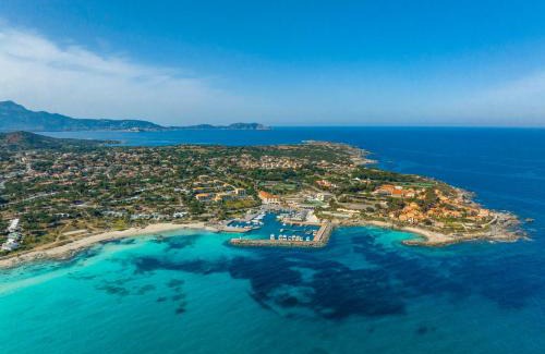 Marine de Saint Ambroggio Apartment | A 3 PAS DE LA PLAGE DE SANT'AMBROGGIO