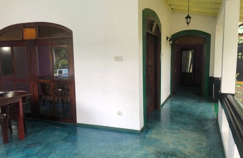 Unawatuna Villa | A 5 bedroom villa with pool in Unawatuna