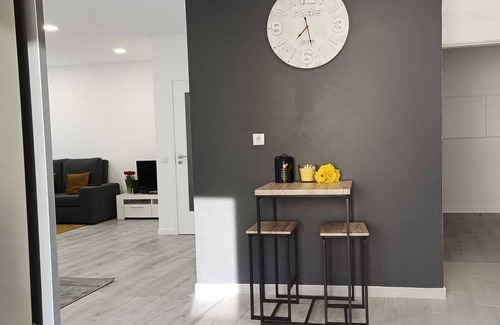 Castelo Branco Apartment | A 5-minute walk from the swimming pool and park, in a prime area of the city.