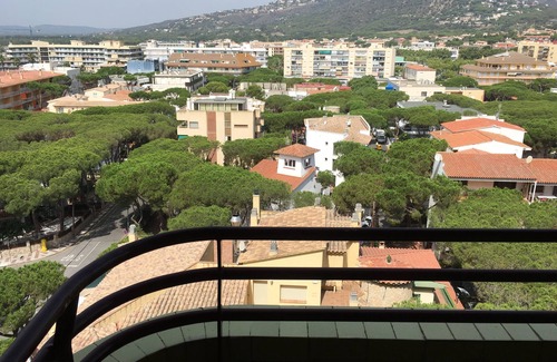 Platja d'Aro Apartment | A balcony overlooking the sea.