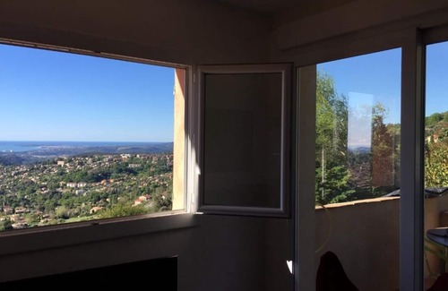 Vence Villa | A balcony overlooking the Mediterranean: 20m2 terrace, private parking, bright.