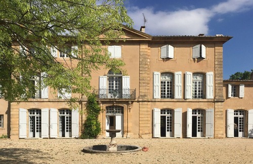 Grand Sud House | A "Bastide" in Aix en Provence countryside
