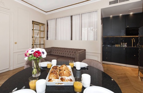 Champs-Elysees Apartment | A Beautiful 2-BR apartment in the Champs-Elysées