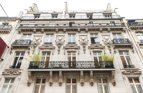Champs-Elysees Apartment | A Beautiful 2-BR apartment in the Champs-Elysées