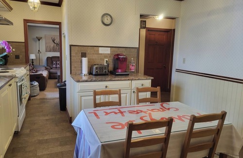 Strawberry Hill Apartment | A beautiful 3BR Apartment near Harvard and MIT