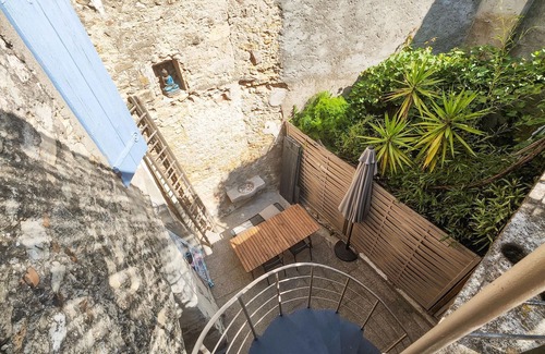 Capestang House | A beautiful and cozy townhouse awaited you in the heart of Capestang.