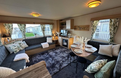 Mablethorpe Cabin | A Beautiful, Dog Friendly Holiday Home