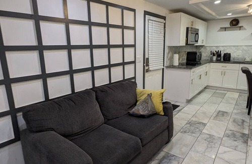 Atlanta House | A beautiful house in Brookhaven, Atlanta with a huge back yard, No Pets