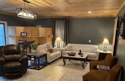 Lillian House | A beautiful newly remodeled home close to the beach and Pensacola