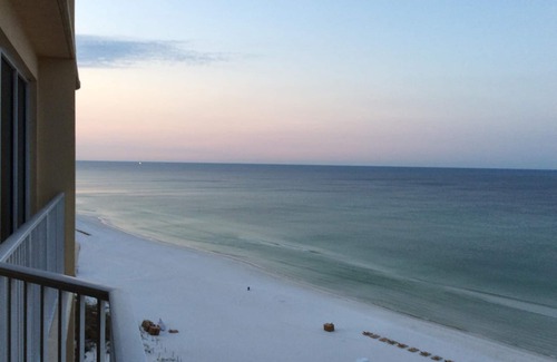 Upper Grand Lagoon Condo | A Beautiful Ocean-Front 2BR at Boardwalk-Romanitic Sunset View