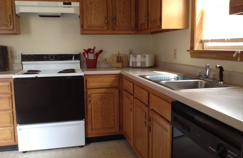 Ocean Park Cottage | A beautiful single-family cottage sits only a 1/2 block from the sandy beach!